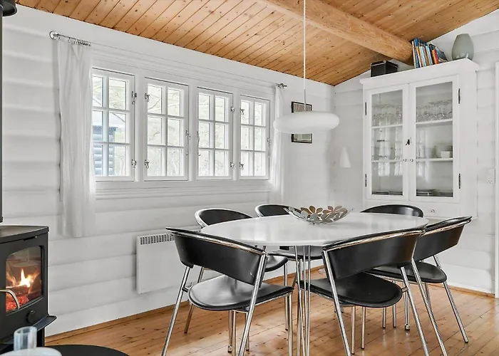 2708-nexo-molle-odde-3 * Vester Somarken